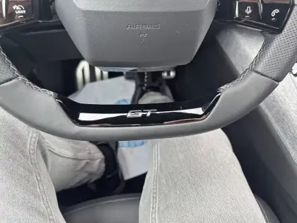 Photo 77 Peugeot 3008  Hybrid 145 e-DCS6