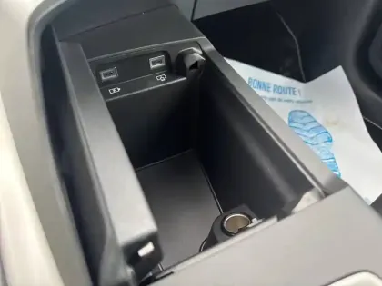 Photo 83 Peugeot 3008  Hybrid 145 e-DCS6