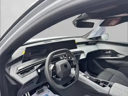 Photo 63 Peugeot 3008  Hybrid 145 e-DCS6