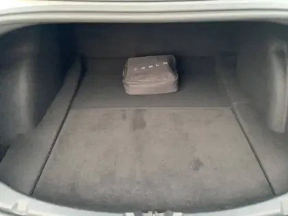 Photo 6 Tesla Model 3  Autonomie Standard Plus RWD