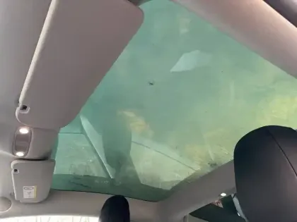 Photo 25 Tesla Model 3  Autonomie Standard Plus RWD