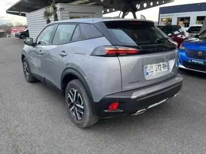 Photo 38 Peugeot 2008  Hybrid 136 e-DCS6