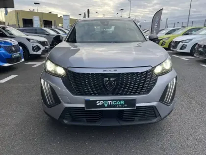 Photo 33 Peugeot 2008  Hybrid 136 e-DCS6