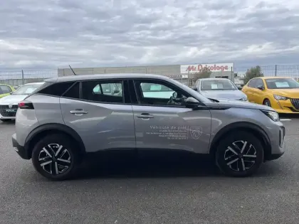 Photo 35 Peugeot 2008  Hybrid 136 e-DCS6