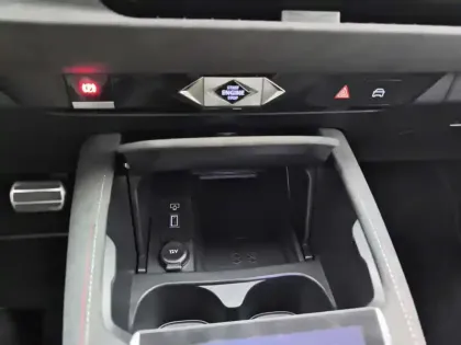 Photo 19 DS DS 4  Hybride E-Tense 225 EAT8