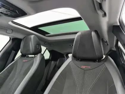 Photo 24 DS DS 4  Hybride E-Tense 225 EAT8