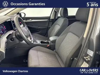 Photo 10 Volkswagen Golf  1.5 eTSI EVO2 116 DSG7