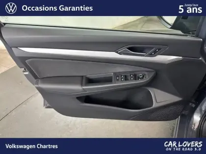 Photo 22 Volkswagen Golf  1.5 eTSI EVO2 116 DSG7