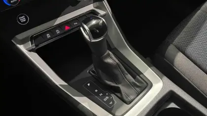 Photo 21 Audi Q3  35 TFSI 150 ch S tronic 7