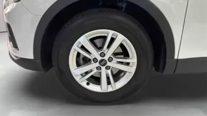 Photo 12 Audi Q3  35 TFSI 150 ch S tronic 7