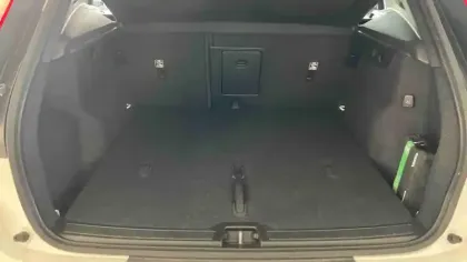 Photo 7 Volvo Xc40  B4 197 ch DCT7