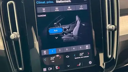 Photo 14 Volvo Xc40  B4 197 ch DCT7