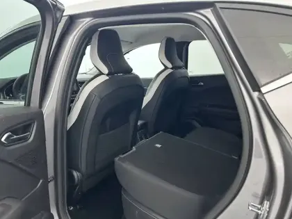 Photo 73 Renault Captur  E-Tech Plug-in 160