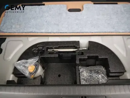 Photo 20 Peugeot 208  Electrique 50 kWh 136ch