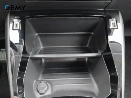 Photo 16 Peugeot 208  Electrique 50 kWh 136ch