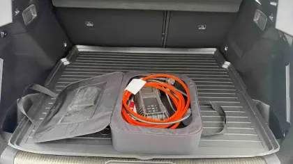 Photo 8 DS Ds 7 DS7 Crossback Hybride E-Tense 225 EAT8