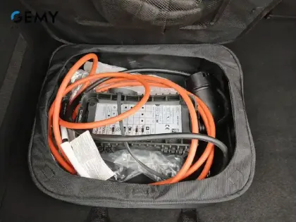 Photo 21 Peugeot 208  Electrique 50 kWh 136ch