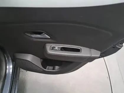 Photo 23 Dacia Sandero  SCe 65 - 22