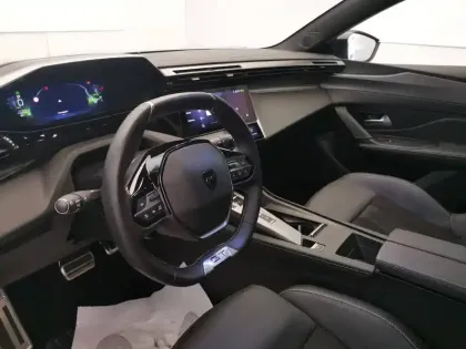 Photo 11 Peugeot 308  PureTech 130ch S&S EAT8