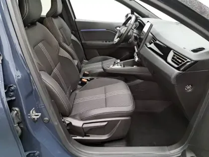 Photo 110 Renault Captur  E-Tech full hybrid 145