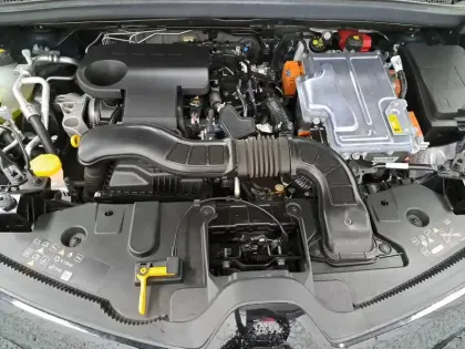 Photo 57 Renault Captur  E-Tech full hybrid 145