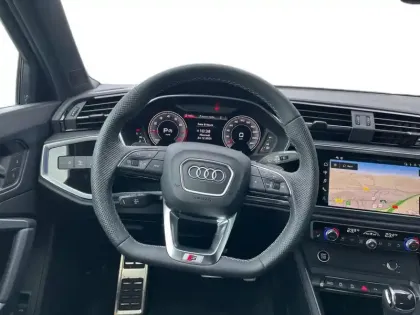 Photo 15 Audi Q3  Sportback 35 TFSI 150 ch S tronic 7