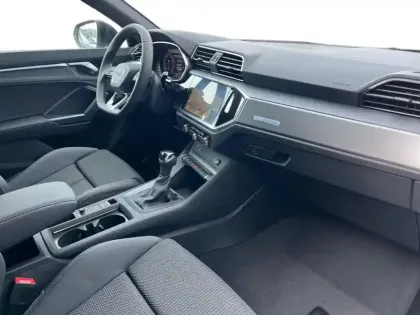 Photo 8 Audi Q3  Sportback 35 TFSI 150 ch S tronic 7