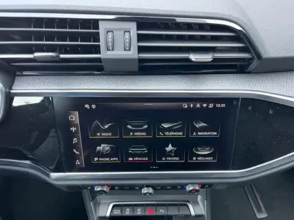 Photo 17 Audi Q3  Sportback 35 TFSI 150 ch S tronic 7