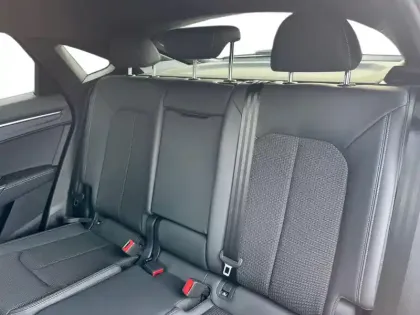 Photo 13 Audi Q3  Sportback 35 TFSI 150 ch S tronic 7