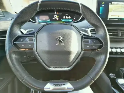 Photo 13 Peugeot 3008  Hybrid 225 e-EAT8