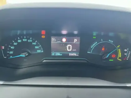 Photo 11 Peugeot 208  Electrique 50 kWh 136ch