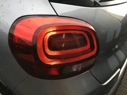 Photo 85 Citroën C3  BlueHDi 100 BVM6