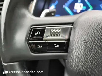 Photo 22 DS DS 7 DS7 Crossback Hybride E-Tense 300 EAT8 4x4