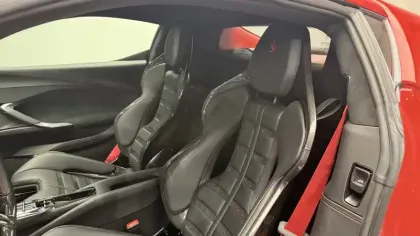 Photo 14 Ferrari 296 GTB  3.0 Turbo V6 Hybride 830 ch