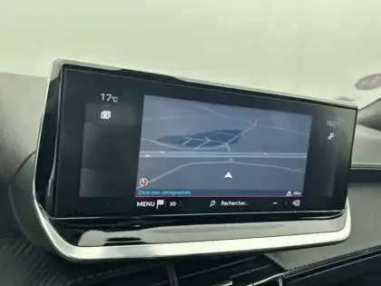 Photo 26 Peugeot 2008  PureTech 130 S&S EAT8