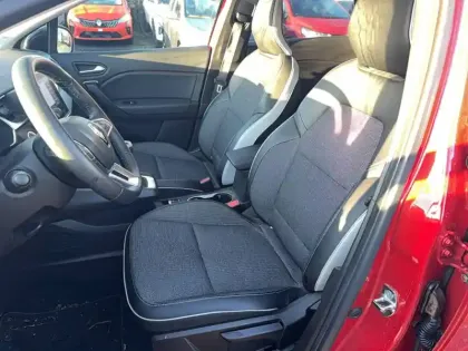 Photo 6 Renault Captur  TCe 90 - 21