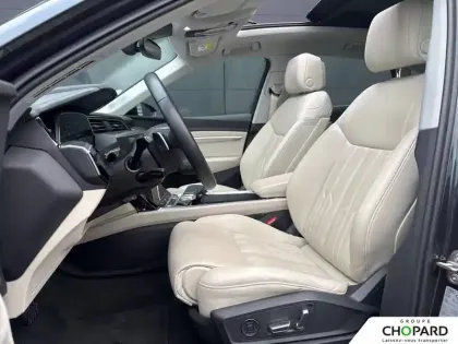 Photo 10 Audi E-tron  Sportback 55 quattro 408 ch
