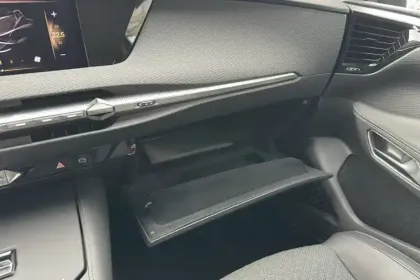 Photo 43 DS DS 4  PureTech 180 EAT8