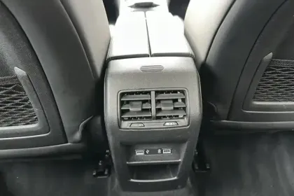 Photo 46 DS DS 4  PureTech 180 EAT8