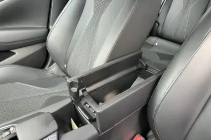 Photo 48 DS DS 4  PureTech 180 EAT8