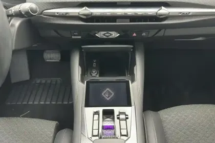 Photo 42 DS DS 4  PureTech 180 EAT8