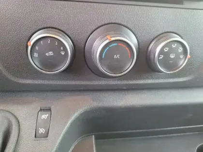 Photo 19 Renault Master  FGN TRAC F3500 L2H2 BLUE DCI 135