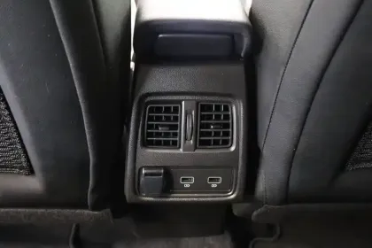 Photo 28 Renault Captur  TCe 90