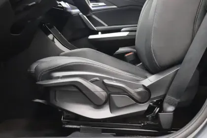 Photo 19 BMW X2  sDrive 20i 170ch DKG7