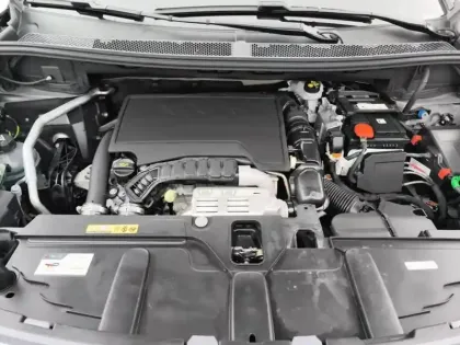 Photo 6 Peugeot 5008  PureTech 130ch S&S EAT8 Allure Pack