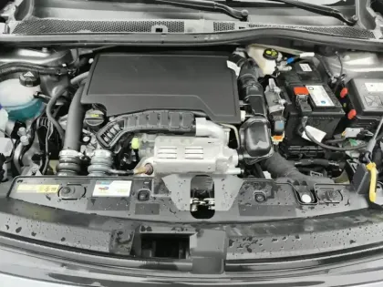 Photo 6 Peugeot 2008  PureTech 100 S&S BVM6 Allure