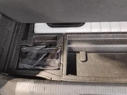 Photo 26 Peugeot 308  PHEV 180 e-EAT8 Allure