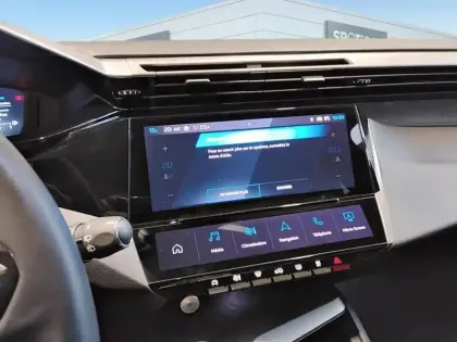 Photo 21 Peugeot 308  PHEV 180 e-EAT8 Allure