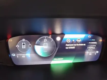 Photo 20 Peugeot 308  PHEV 180 e-EAT8 Allure