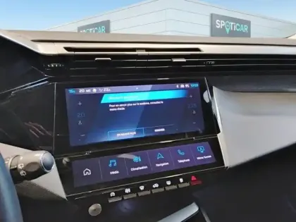 Photo 10 Peugeot 308  PHEV 180 e-EAT8 Allure